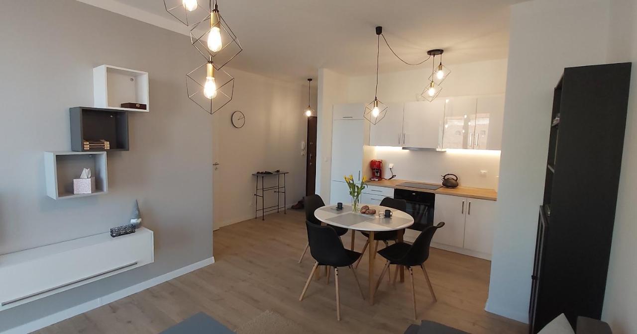 Central Apartments Ogrody 1 & Parking Γκντανσκ Εξωτερικό φωτογραφία